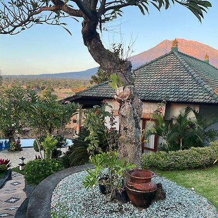Villa Omah Semar Tulamben Екстериор снимка