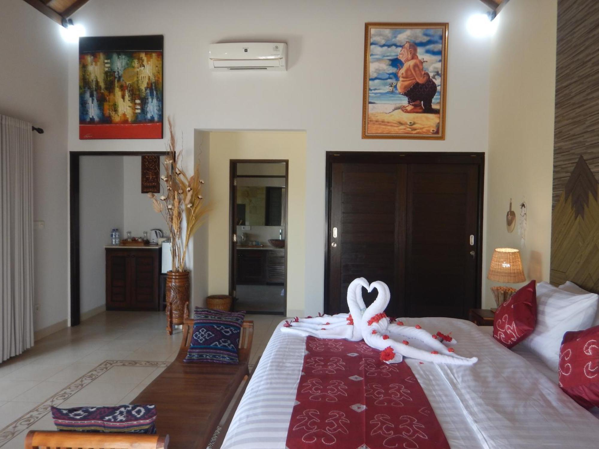 Villa Omah Semar Tulamben Екстериор снимка
